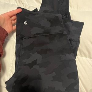 Align HR cropped joggers